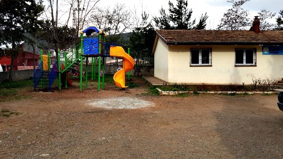 Sarayova Köyü İlkokulu Öğrencilerimizi Yeni Oyun Parkurlarına Kavuşturduk